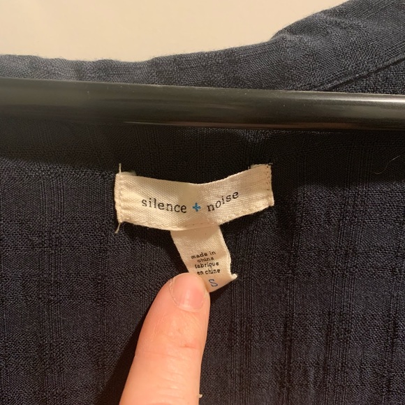 Navy blouse - Picture 3 of 4